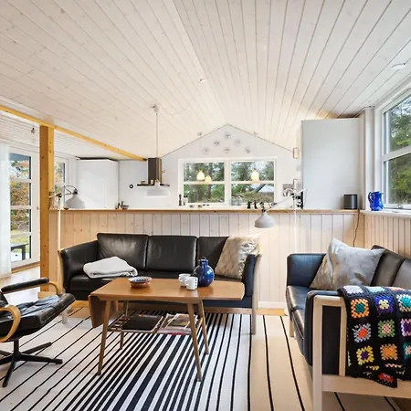 Stillfrieda - 150m From The Sea By Interhome Hals
